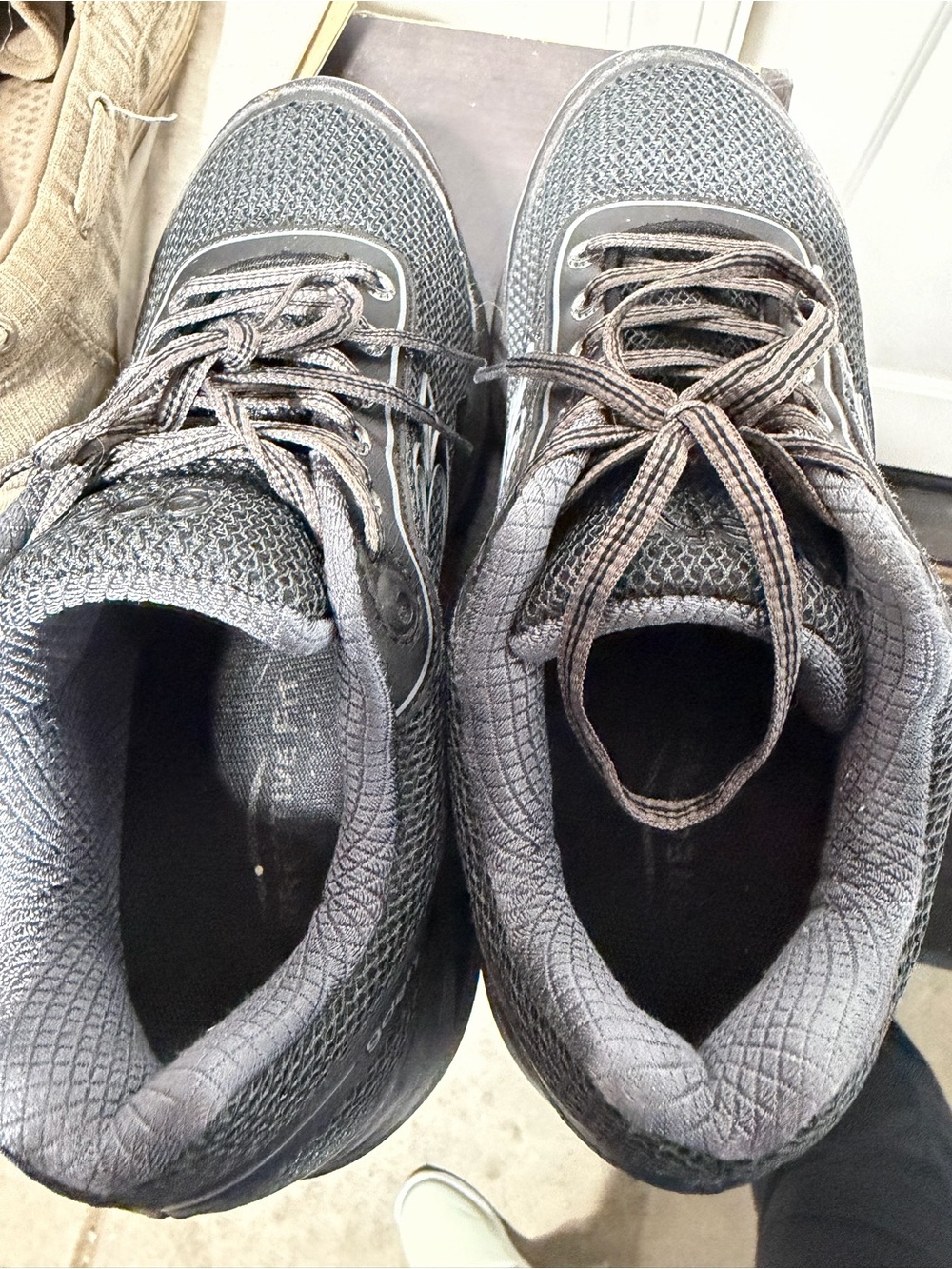 Women Gravity Defy-  Gray Athletic Sneakers - Comfortable Running Shoes